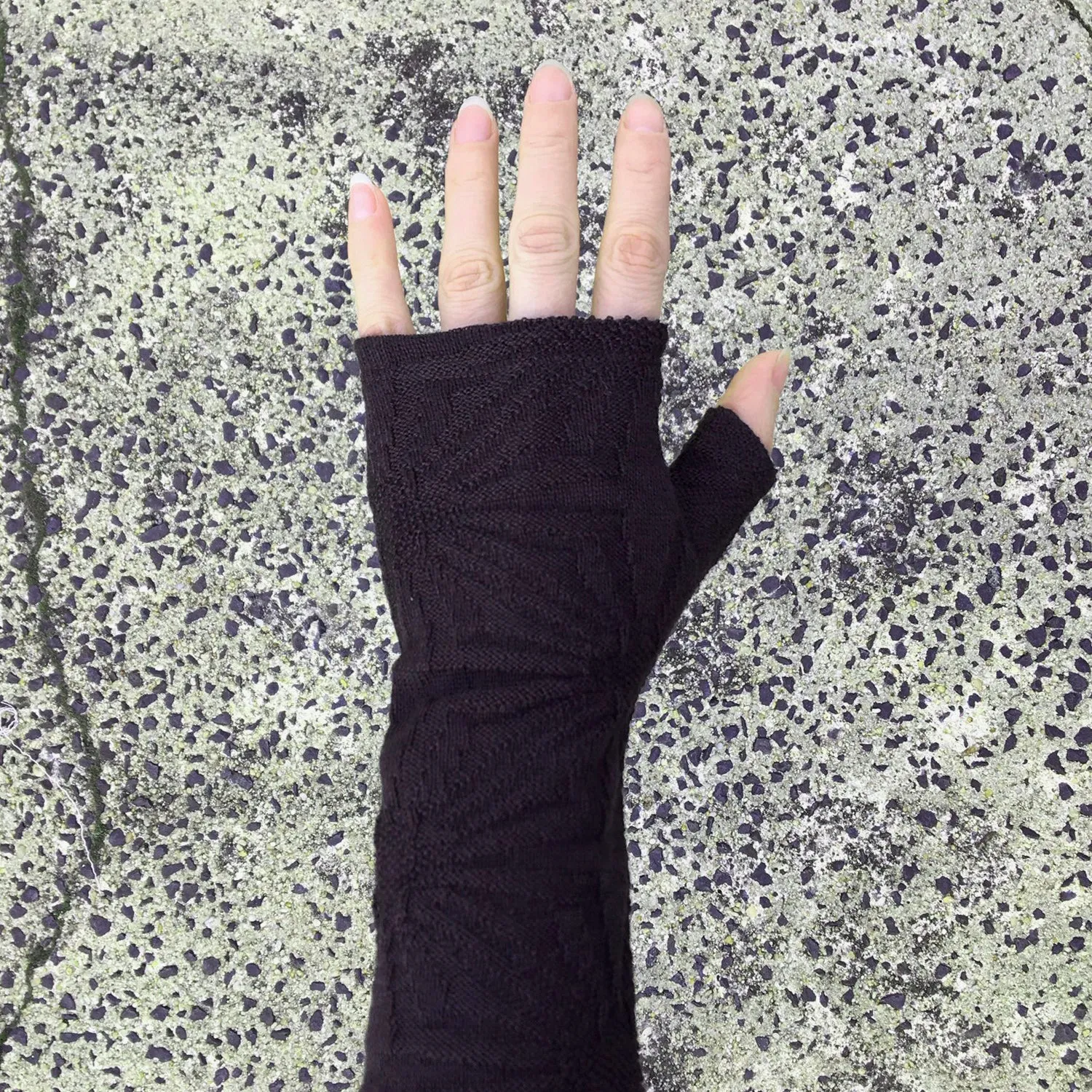 Brown textured knit merino fingerless gloves