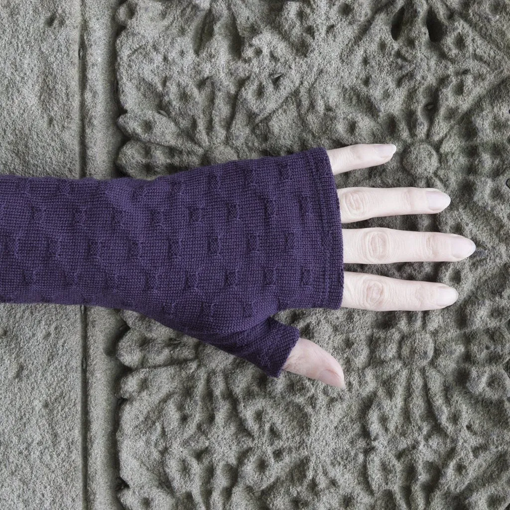 Purple crosses knit merino fingerless gloves